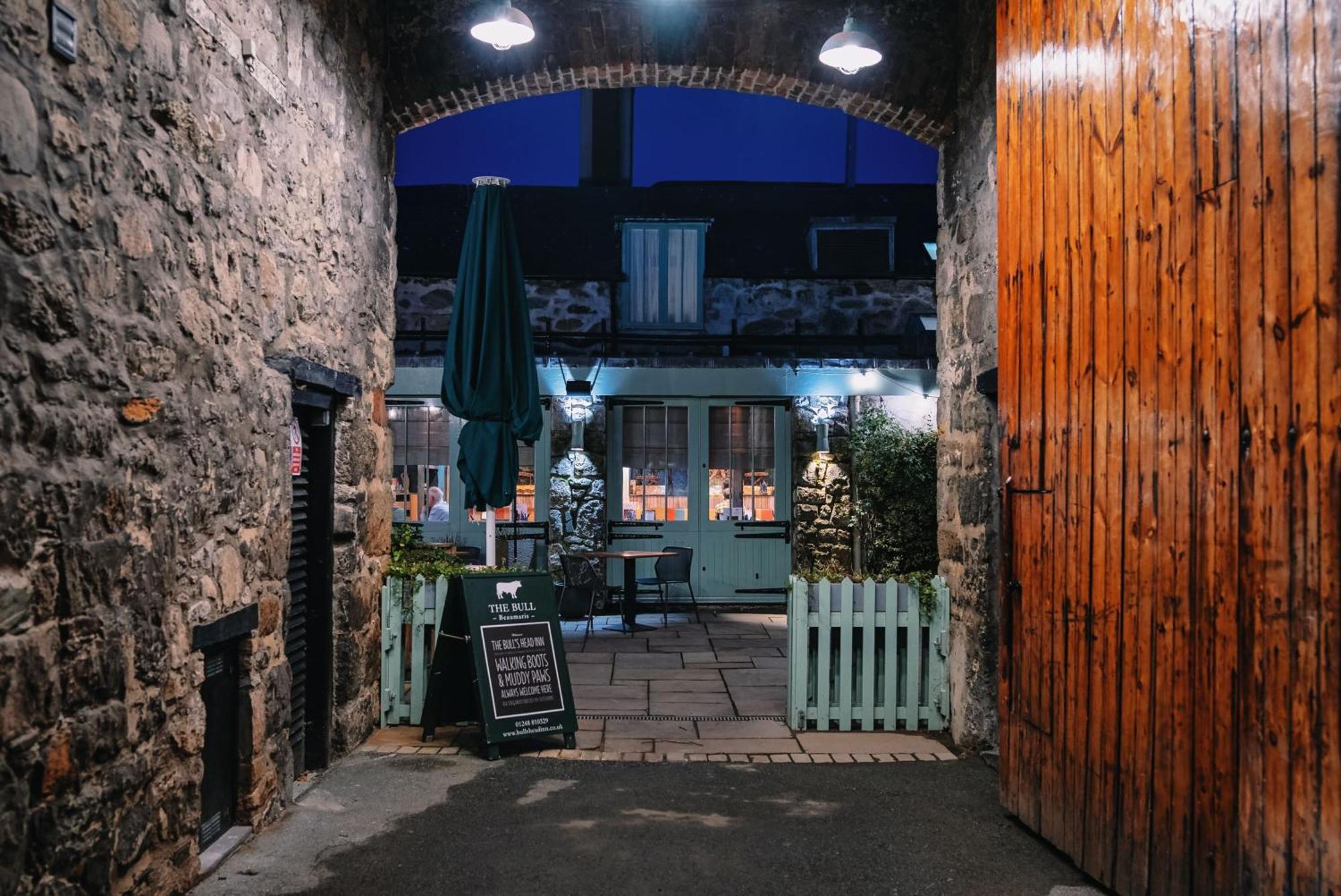 The Bull And Townhouse, Beaumaris- The Inn Collection Group Exterior photo